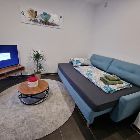 Exklusive Ferienwohnung In Lingen Holthausen 2Zim, 2Badez,Kueche,Balkon,Waschmaschine Eksteriør billede