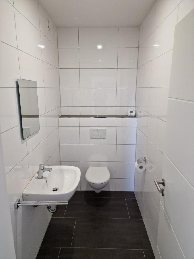 Exklusive Ferienwohnung In Lingen Holthausen 2Zim, 2Badez,Kueche,Balkon,Waschmaschine Eksteriør billede