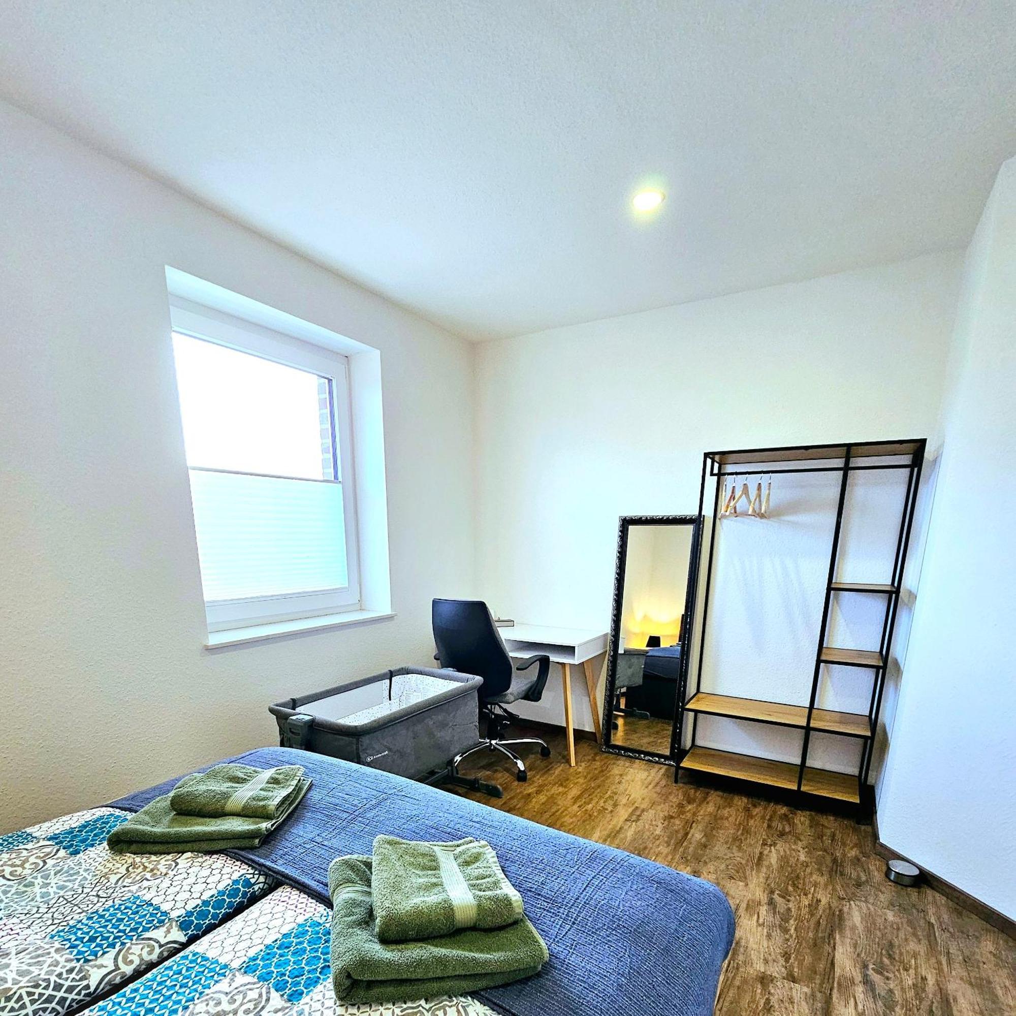 Exklusive Ferienwohnung In Lingen Holthausen 2Zim, 2Badez,Kueche,Balkon,Waschmaschine Eksteriør billede